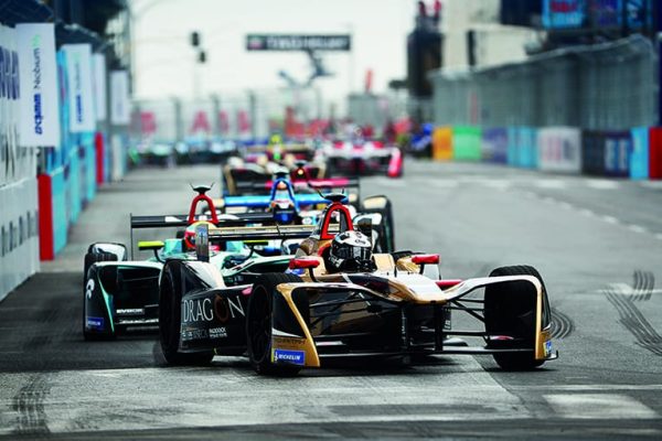 Andre Lotterer (BEL), TECHEETAH, Renault Z.E. 17. 
World Copyright: Malcom Griffiths /FIA Formula E
Ref: _W6I5820
World Copyright: Sam Bloxham/FIA Formula E
Ref: _W6I5820