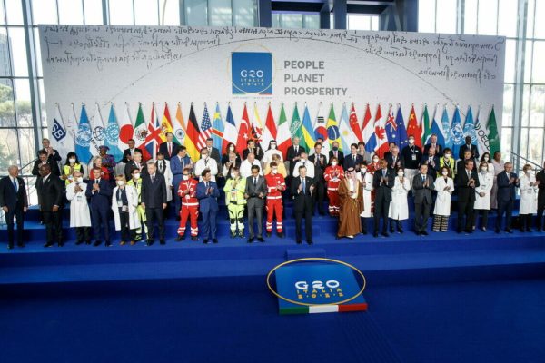 epa09553866 World leaders pose for a group photo at the La Nuvola conference center for the G20 summit in Rome with doctors and medical personnel, Rome, Italy, 30 October 2021. The Group of Twenty (G20) Heads of State and Government Summit will be held in Rome on 30 and 31 October 2021.  EPA/ROBERTO MONALDO / LA PRESSE/ POOL