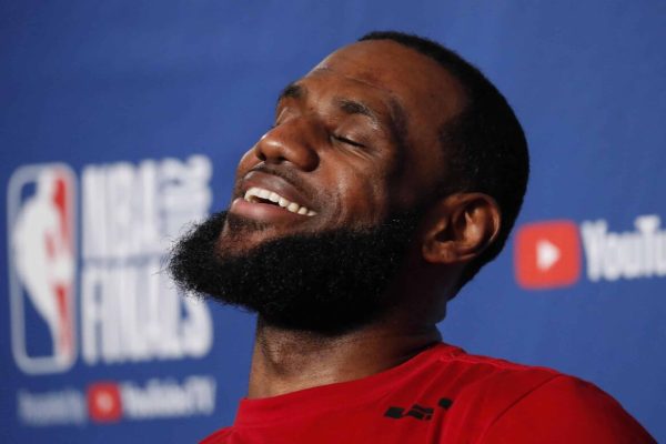 epa06857136 (FILE) - Cleveland Cavaliers forward LeBron James responds to questions after the NBA Finals practice at Quicken Loans  Arena in Cleveland, Ohio, USA, 05 June 2018 (reissued 02 July 2018). According to media reports on 01 July 2018, former Cleveland Cavaliers forward LeBron James has signed a four-year, 154 million US dollar contract with the Los Angeles Lakers.  EPA/JOHN G. MABANGLO  SHUTTERSTOCK OUT - RESENT AND MARKED AS 'FILE'