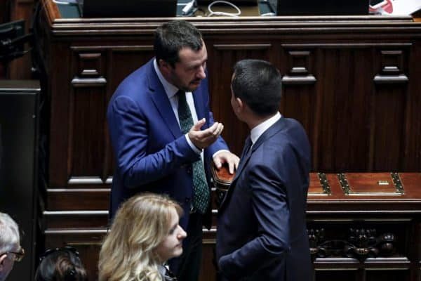 Matteo Salvini (s) e Luigi Di Maio nell'Aula di Montecitorio con il Parlamento riunito in seduta comune per l'elezione di un giudice della Corte costituzionale e di otto membri laici del Csm, Roma 19 luglio 2018. ANSA/GIUSEPPE LAMI