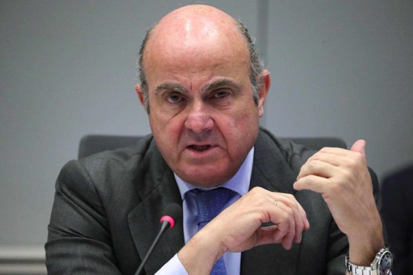 epa07609314 Vice President of the European Central Bank (ECB) Luis de Guindos speaks during a media briefing on the occasion of the presentation of the 'Financial Stability Review - May 2019' in Frankfurt Main, Germany, 29 May 2019. The Governing Council of the ECB has authorized the publication of the review, which examines the main sources of risk and vulnerability for the stability of the euro area financial system.  EPA/ARMANDO BABANI