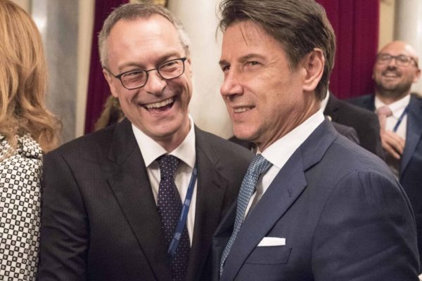 Il presidente del Consiglio Giuseppe Conte e il presidente di Assolombarda Carlo Bonomi (S) al teatro alla Scala per l'assemblea di 
Assolombarda, Milano, 3 ottobre 2019. ANSA/FILIPPO ATTILI UFFICIO STAMPA PALAZZO CHIGI