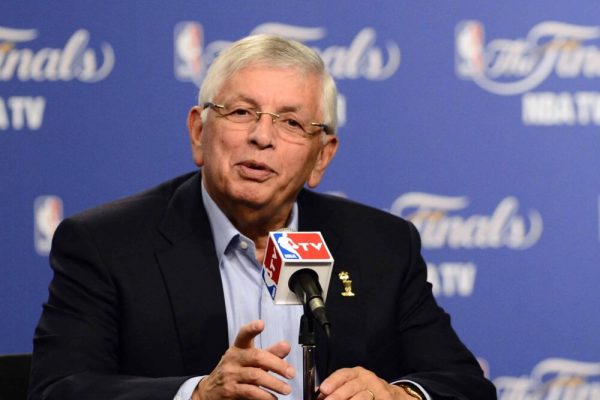 epa08098291 (FILE) - NBA commissioner David Stern meets the press prior to the Miami Heat at Oklahoma City Thunder game one of the NBA Finals outside the Chesapeake Energy Arena in Oklahoma City, Oklahoma, USA, 12 June 2012 (Reissued 01 January 2020). Former NBA commissioner David Stern died at the age of 77.  EPA/LARRY W. SMITH *** Local Caption *** 50384523