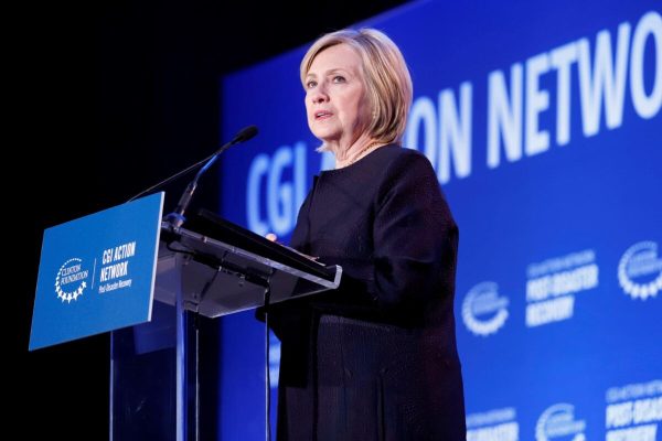 epa08228622 Former US Secretary of State Hillary Clinton participates in the closing day of the Clinton Global Initiative (CGI) meeting, in San Juan, Puerto Rico, 19 February 2020. Clinton warned about the threats of the climate crisis, during his speech on the closing day of the Clinton Global Initiative (CGI) meeting held in Puerto Rico.  EPA/Thais Llorca