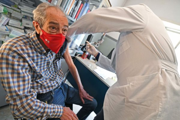 A doctor administers a dose of Pfizer vaccine against COVID-19 to a patient in a medical office in Rome, Italy, 02 April 2021. Regional Affairs Minister Mariastella Gelmini said Friday that Italy set a new record of over 300,000 COVID-19 vaccinations on Thursday. ANSA/ETTORE FERRARI