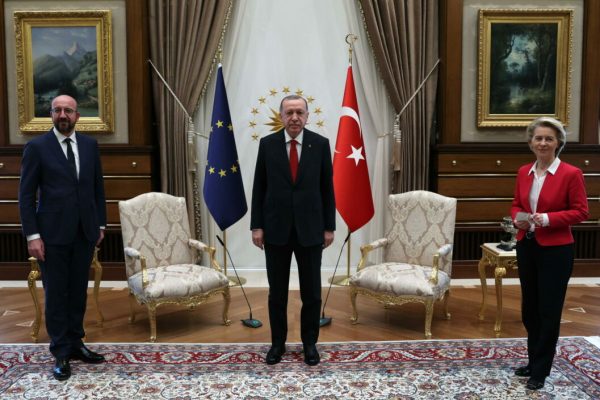 epa09118484 A handout photo made available by Turkish President Press Office shows, Turkish President Recep Tayyip Erdogan (C), EU Council President Charles Michel (L) and President of EU Commission Ursula Von der Leyen (R) pose before their meeting at the Presidential Place in Ankara, Turkey, 06 April 2021.  EPA/PRESIDENTAL PRESS OFFICE HANDOUT  HANDOUT EDITORIAL USE ONLY/NO SALES