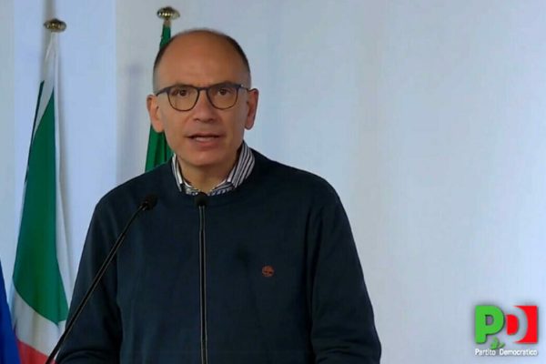 Un fermo immagine tratto da un video dell'intervento in diretta del segretario del Pd, Enrico Letta, alla direzione nazionale del partito a Roma 14 maggio 2021.
ANSA/PD EDITORIAL USE ONLLY NO SALES