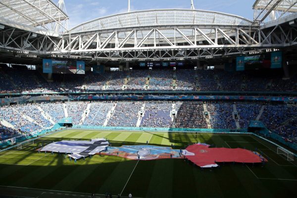 epa09276055 General view of the Krestovsky Stadium prior the UEFA EURO 2020 group B preliminary round soccer match between Finland and Russia in St.Petersburg, Russia, 16 June 2021.  EPA/Anton Vaganov / POOL (RESTRICTIONS: For editorial news reporting purposes only. Images must appear as still images and must not emulate match action video footage. Photographs published in online publications shall have an interval of at least 20 seconds between the posting.)