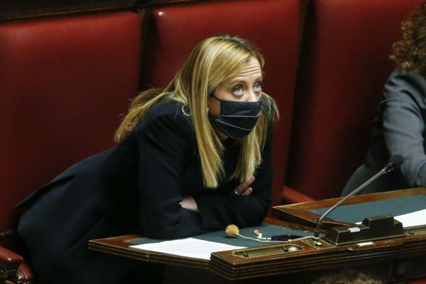 Il leader di fratelli dItalia, Giorgia Meloni, durante linformativa del Ministro degli Interni alla Camera sugli scontri a Roma, 19 ottobre 2021.  ANSA / FABIO FRUSTACI