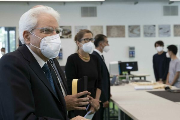 Il Presidente della Repubblica Sergio Mattarella visita i laboratori del nuovo Campus di Architettura del Politecnico di Milano, 22 giugno 2021.
ANSA/Francesco Ammendola - Uff. stampa Quirinale