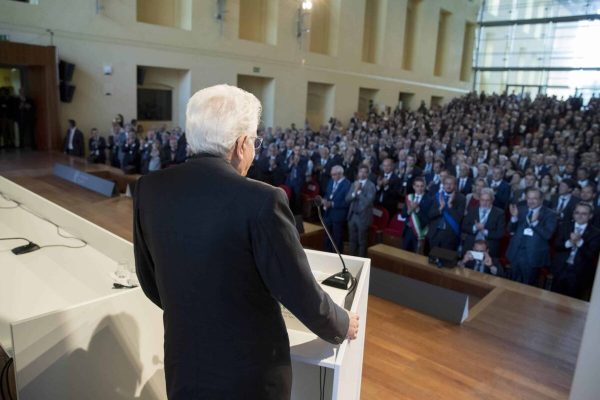 Il presidente della Repubblica Sergio Mattarella all'Auditorium Paganini di Parma in occasione del XXIV Congresso Nazionale delle Fondazioni di Origine Bancaria e delle Casse di Risparmio SPA, 7 giugno 2018. Ansa/Francesco Ammendola/Ufficio per la Stampa e la Comunicazione della Presidenza della Repubblica +++ No sales, editorial use only ++