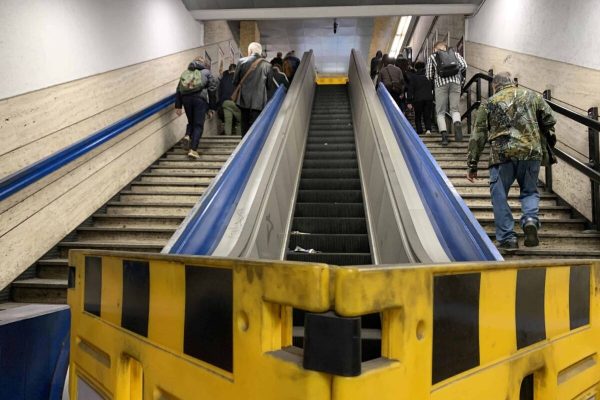 Scale mobili fuori servizio alla stazione Flaminio, Roma, 25 marzo 2019. ANSA/PALESSE