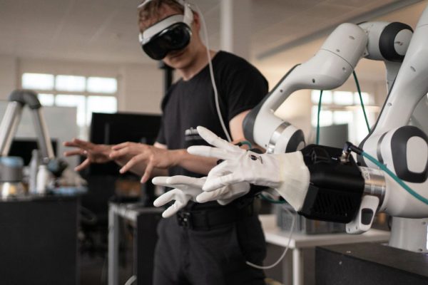 mimic_s Humanoid Robot Hands Learn from Human Action