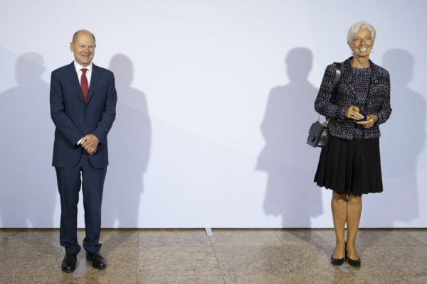 epa08660601 German Finance Minister and Vice Chancellor Olaf Scholz (L) welcomes Christine Lagarde, president of the European Central Bank (ECB) prior to an informal meeting of European Union ministers for economic and financial affairs in Berlin, Germany, 11 September 2020. The meeting is taking place under the current German presidency of the European Council.  EPA/Maja Hitij / POOL