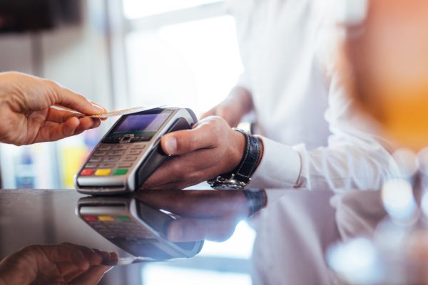 pagamenti, pagamenti digitali, contactless, cashless, carta di credito, bancomat, pos