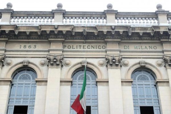 La facciata del Politecnico di Milano in piazza Leonardo da Vinci. Quello milanese si conferma il primo ateneo italiano: nella nuova classifica del QS World University è 170/o e guadagna 13 posti. Per la prima volta quattro università italiane sono tra le prime 200 al mondo: dopo il Politecnico figura l'Alma Mater di Bologna (188/a, sale di 20 posizioni) e per la prima volta entrano la Scuola Superiore Sant'Anna Pisa e la Scuola Normale Superiore
(entrambe al 192/o posto). Milano, 9 giugno 2017. ANSA / MATTEO BAZZI