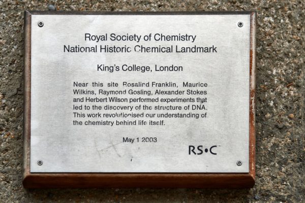 London,England;,08,29,2015:,Commemorative,Plaque,At,King's,College,Remembering,The