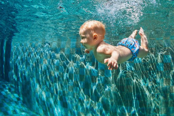 bambini nuoto
