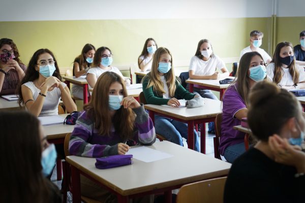 Students,With,Face,Mask,Back,At,School,After,Covid-19,Quarantine