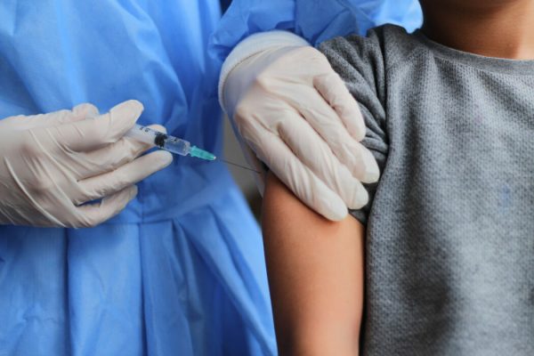 Covid vaccini adolescenti