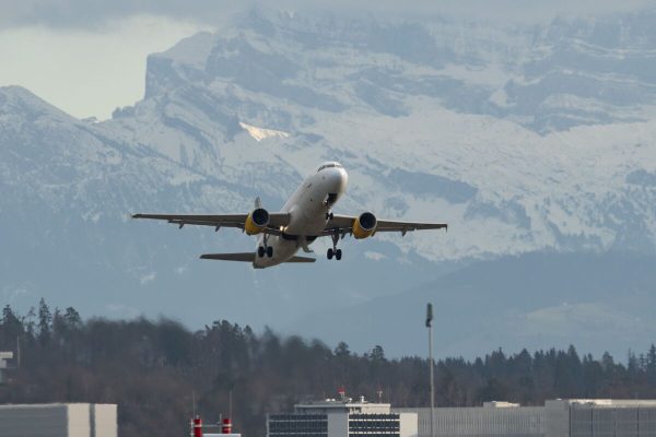 Zurich,,Switzerland,,December,23,,2022,Vueling,Airbus,A320-214,Aircraft,Is
