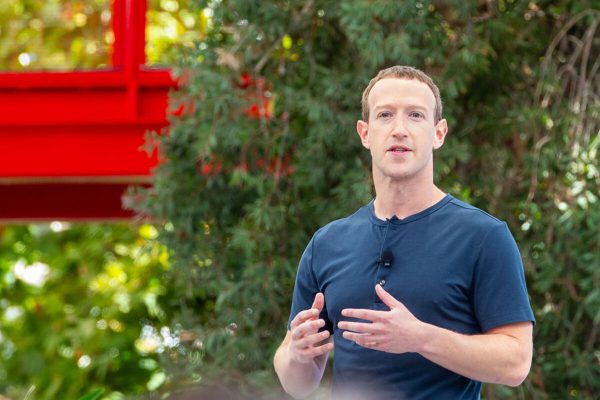 27 September 2023, USA, Menlo Park: The founder and head of Facebook's Meta Group, Mark Zuckerberg, presents new devices and AI offerings at the Meta Connect developer conference. Among other things, the Quest 3 glasses were announced, which are designed to integrate digital content into real environments. Photo: Andrej Sokolow/dpa