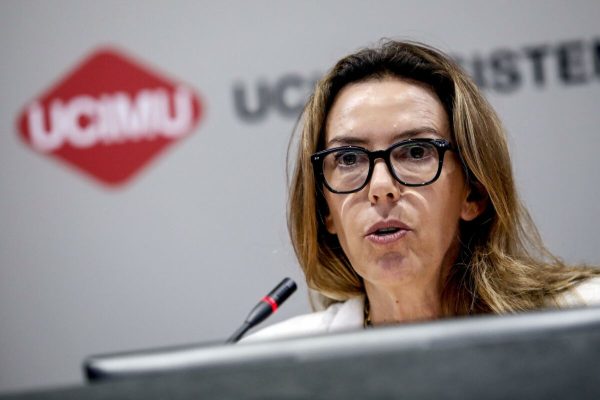 La presidente Ucimu Barbara Colombo all'assemblea dei soci Ucimu per illustrare i consuntivi 2022 e le previsioni 2023 relativi all'industria italiana e mondiale costruttrice di macchine utensili, robot e automazione a Milano, 3 luglio 2023.ANSA/MOURAD BALTI TOUATI