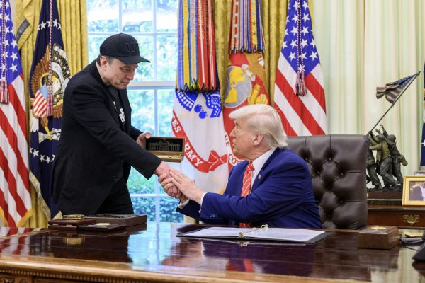 May 30, 2025, Washington, Dc, United States of America: U.S President Donald Trump, right, shakes hands with Billionaire and Department of Government Efficiency Director Elon Musk after presenting him a â€˜Gold Keyâ€™ as he prepares to end his time in the government at the Oval Office of the White House, May 30, 2025, in Washington, D.C. (Credit Image: © Molly Riley/White House/Planet Pix via ZUMA Press Wire)
