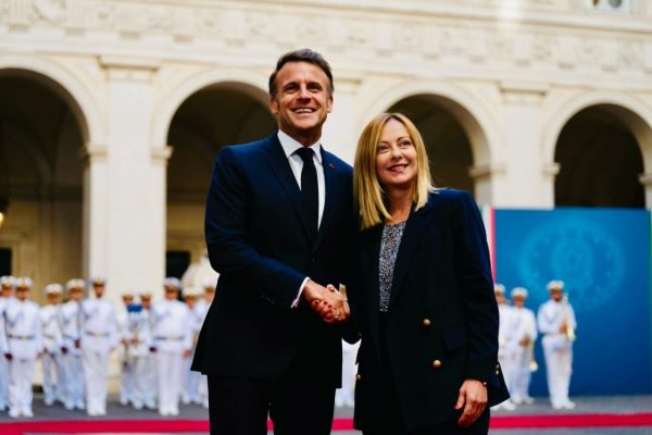 La premier Giorgia Meloni riceve il presidente della Repubblica francese, Emmanuel Macron a Palazzo Chigi, Roma 3 giugno 2025. ANSA/Filippo Attili - Uff stampa Palazzo Chigi + UFFICIO STAMPA, PRESS OFFICE, HANDOUT PHOTO, NO SALES, EDITORIAL USE ONLY + NPK