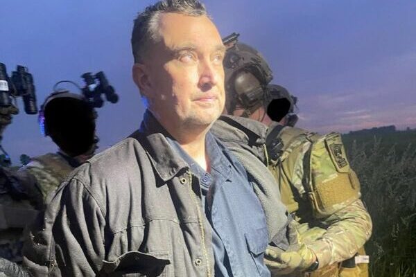 Vance Boelter, il principale sospettato degli attentati contro i due parlamentari del Minnesota.