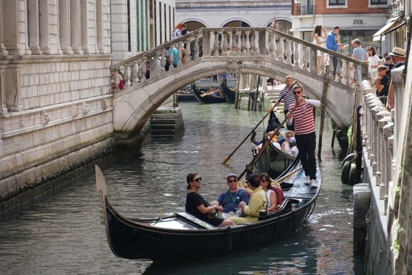venezia turisti gondola