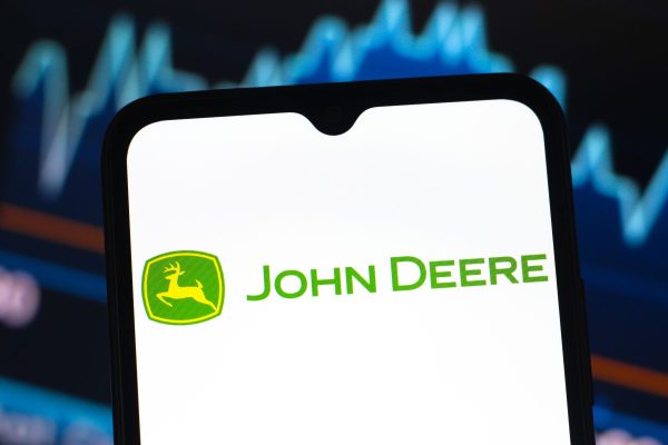 john deere, uno dei produttori americani danneggiati dai dazi e dalla guerra commerciale con la Cina,