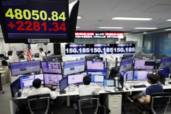 Giappone: il cambio di leadership scuote i mercati