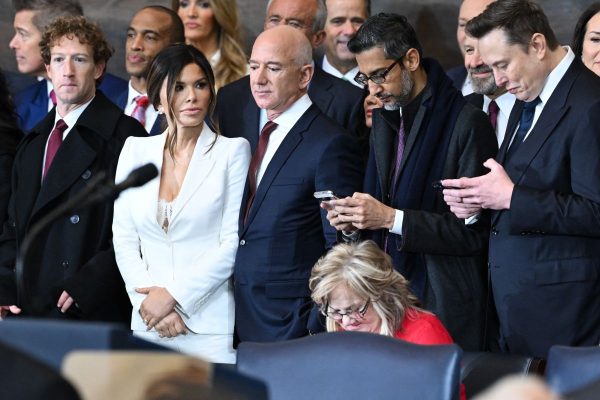 supermiliardari bezos musk zuckerberg